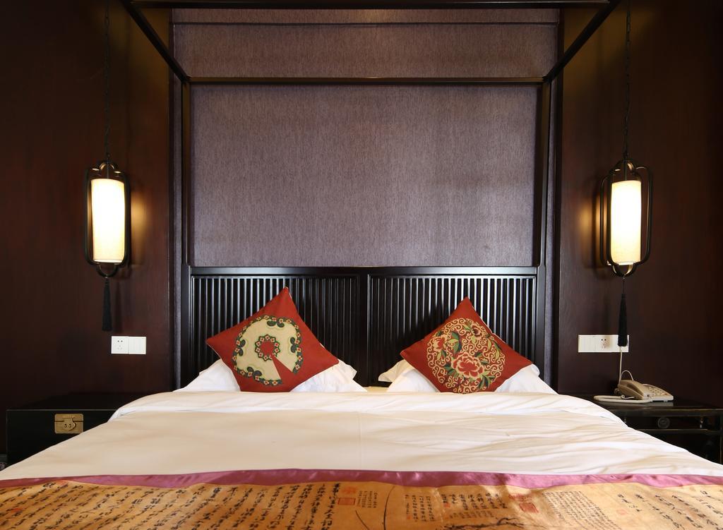 Floral Hotel - Yuexiang Inn Wuzhen Jiaxing Bagian luar foto