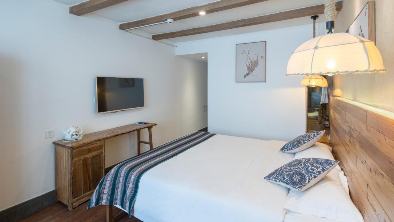 Floral Hotel - Yuexiang Inn Wuzhen Jiaxing Bagian luar foto
