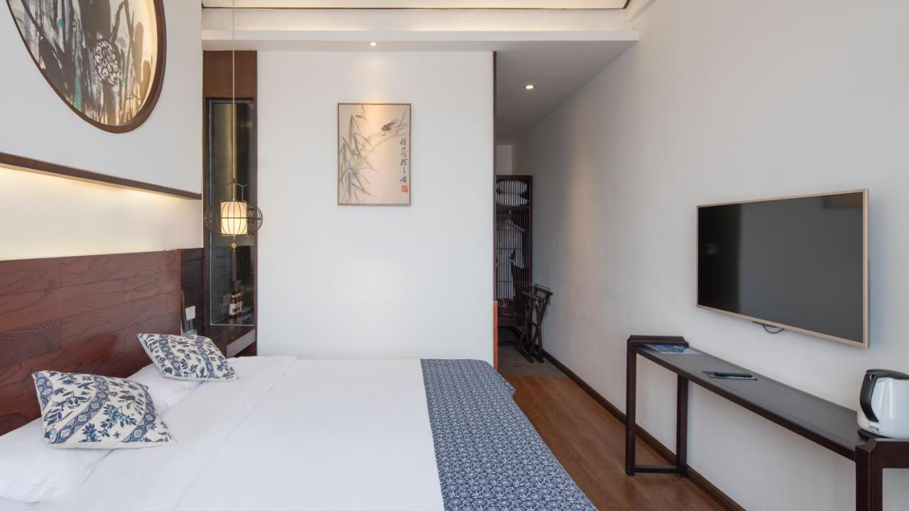 Floral Hotel - Yuexiang Inn Wuzhen Jiaxing Bagian luar foto